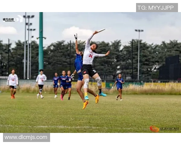 重庆飞盘队战术革新引发热议助力球队崛起与发展 重庆飞盘队战术革新引发热议助力球队崛起与发展