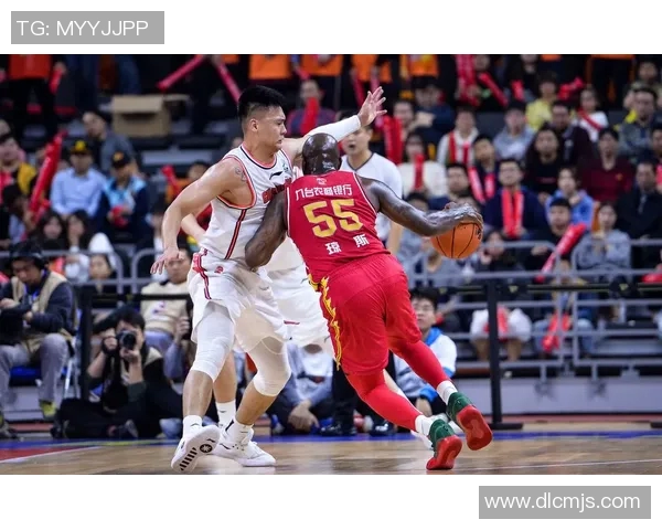 北京篮球队的整体压制策略解析与深度剖析