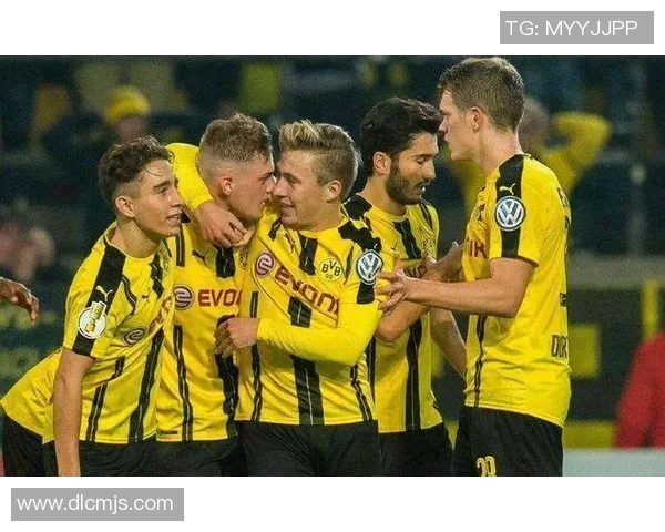 深圳足球队在足球战术排行榜中荣登第九名展现出强劲实力与潜力 深圳足球队在足球战术排行榜中荣登第九名展现出强劲实力与潜力